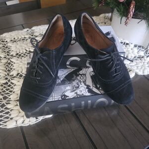 Clarks Woman Black Suede Oxfords